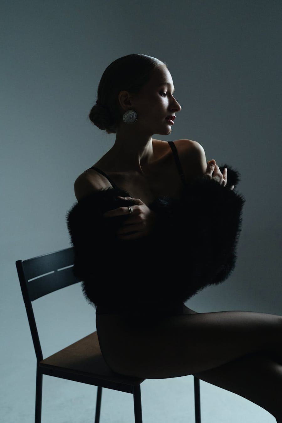 Fashion portrait with soft side lighting.